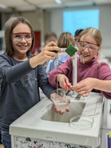 PXL_20241105_102430026.PORTRAIT